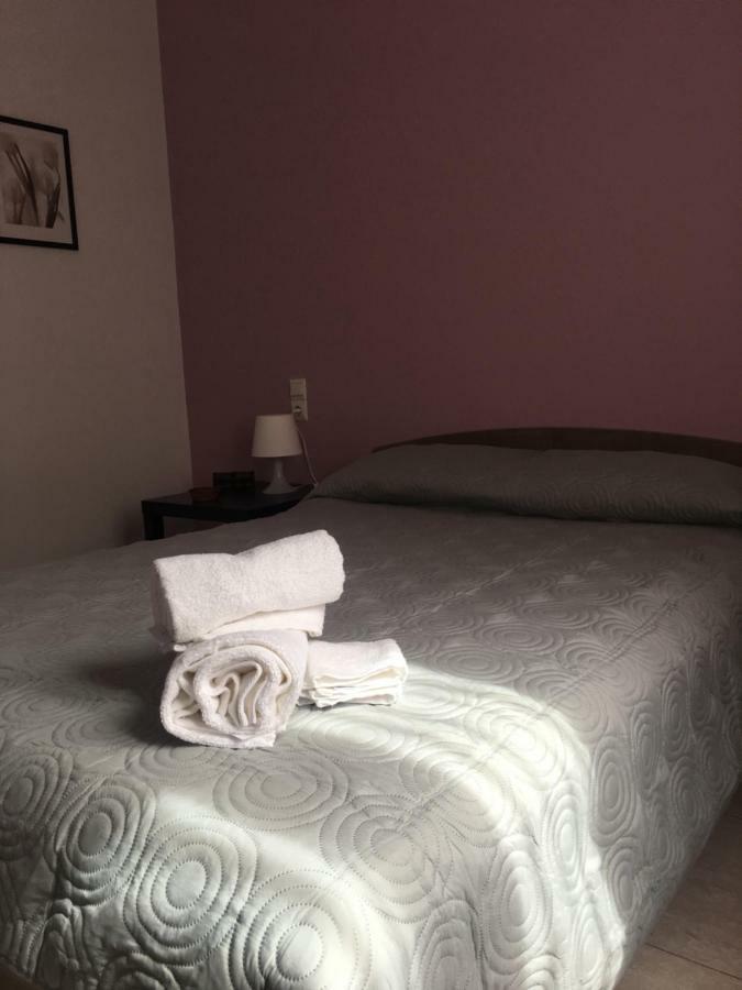Apartemen 70 m² dengan 1 kamar tidur dan 1 kamar mandi pribadi di Heraklion Bagian luar foto