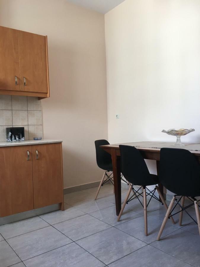 Apartemen 70 m² dengan 1 kamar tidur dan 1 kamar mandi pribadi di Heraklion Bagian luar foto