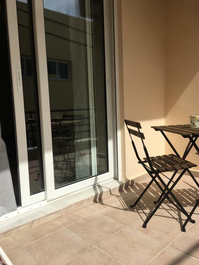 Apartemen 70 m² dengan 1 kamar tidur dan 1 kamar mandi pribadi di Heraklion Bagian luar foto