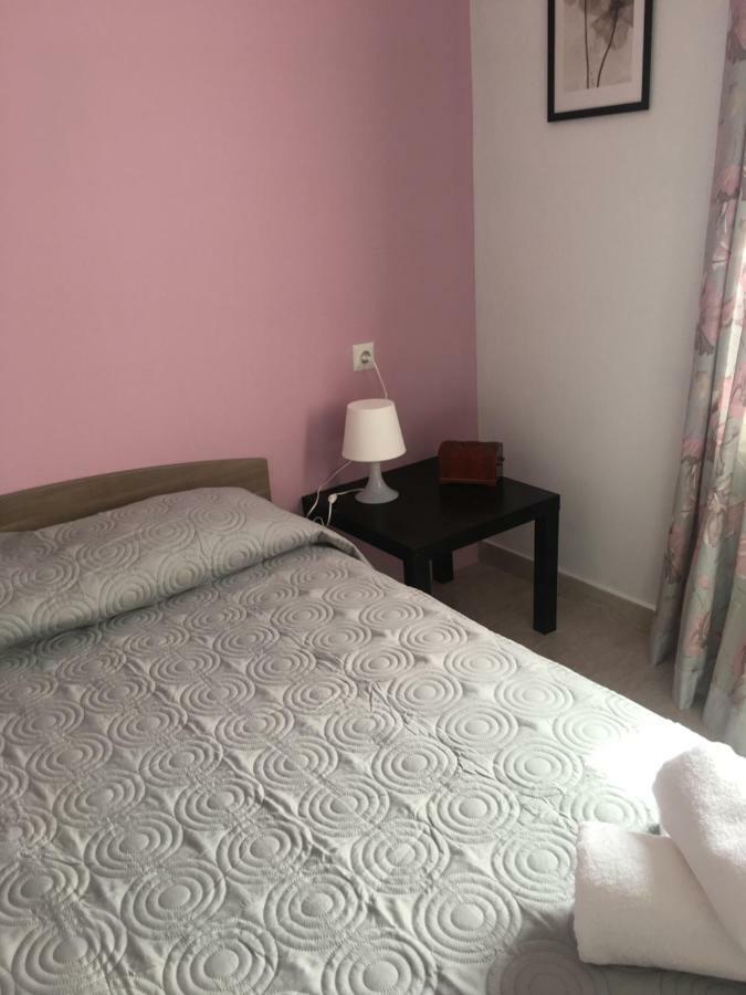 Apartemen 70 m² dengan 1 kamar tidur dan 1 kamar mandi pribadi di Heraklion Bagian luar foto